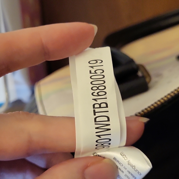 Lion King Loungefly Handbag like new only collected long strap still wrapped up - Picture 14 of 16